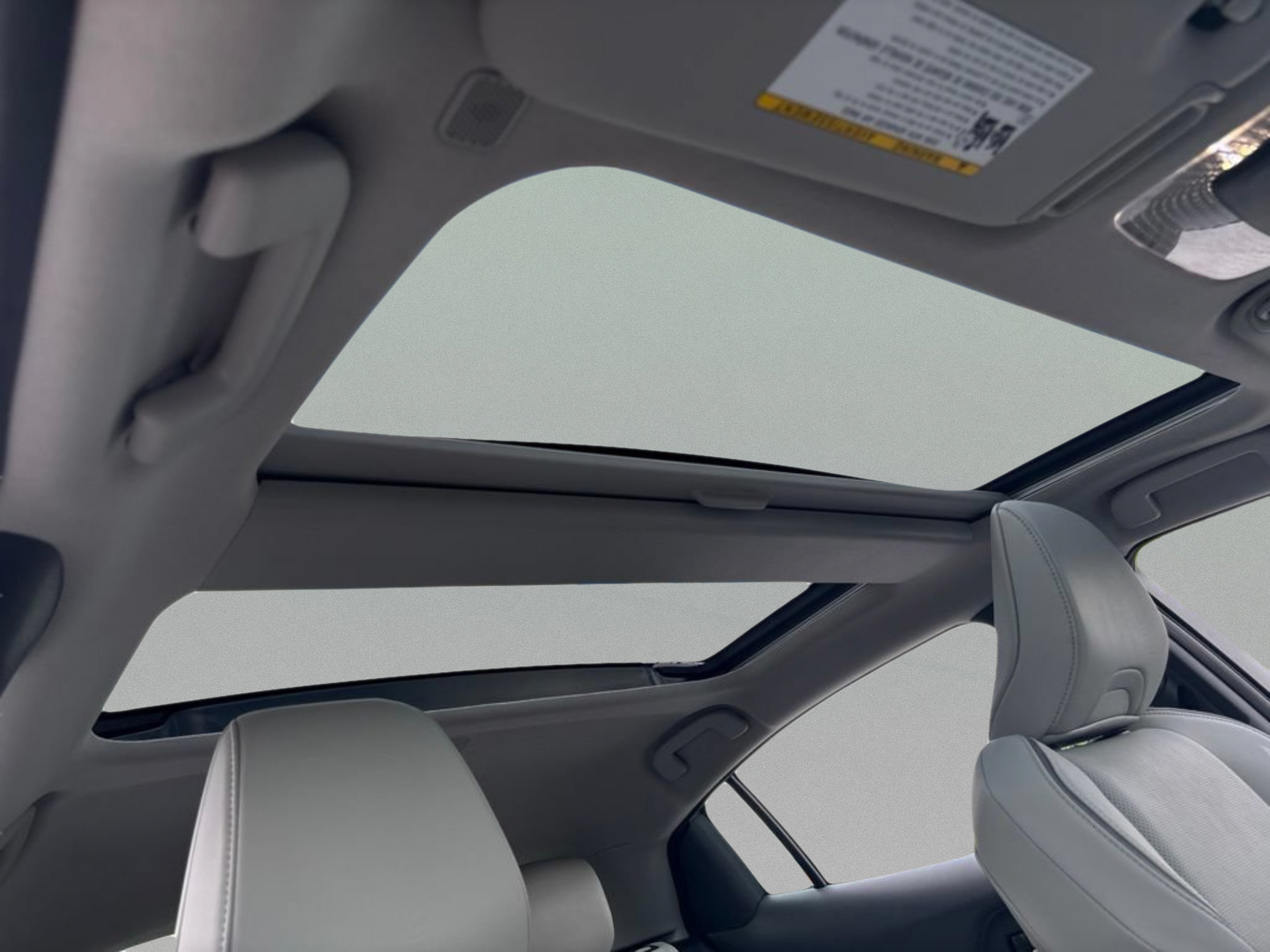 Certified 2024 Toyota Prius XLE FWD image 29