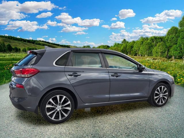 Used 2018 Hyundai Elantra GT FWD image 6