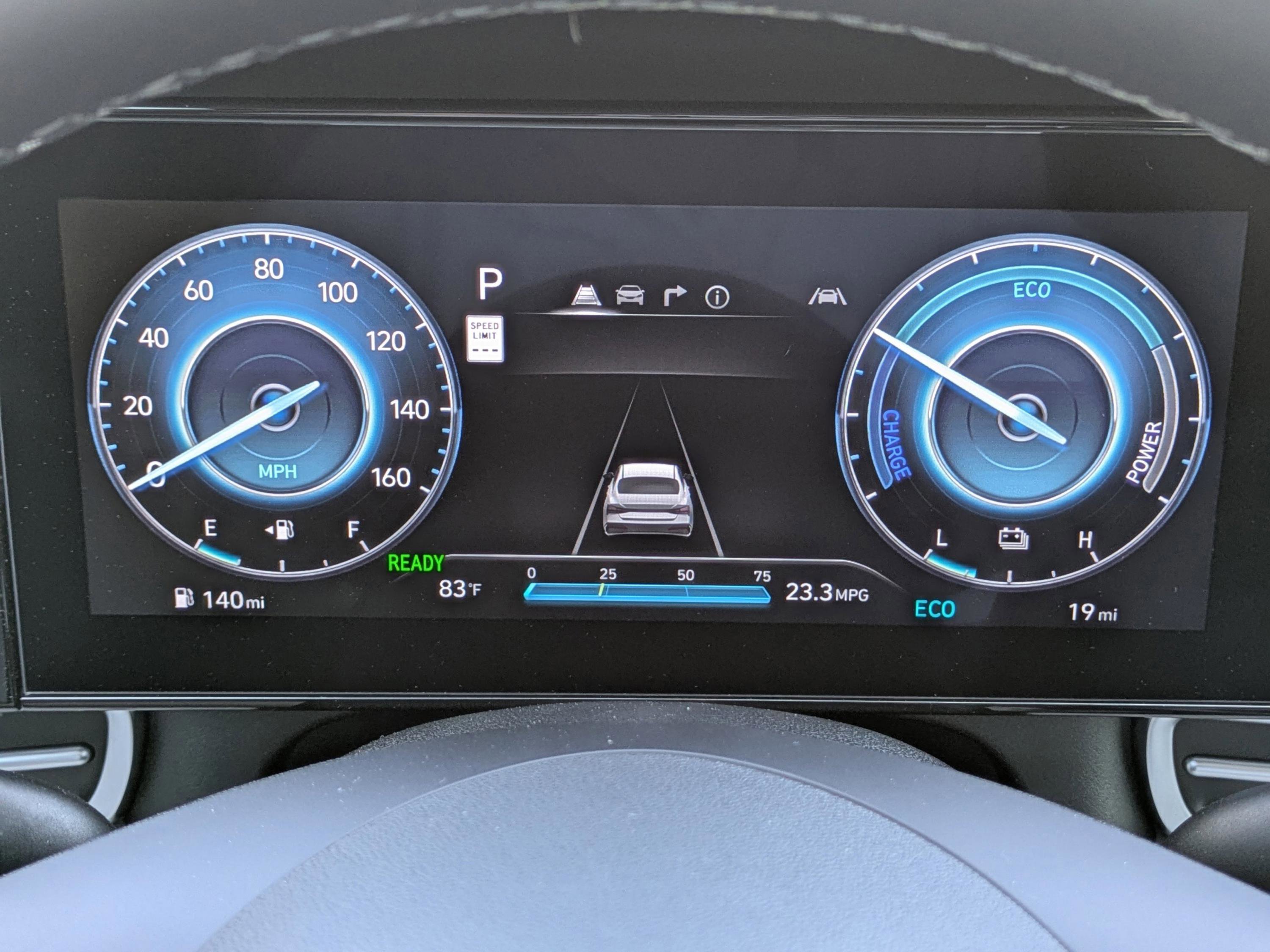 Used 2025 Hyundai Elantra Limited image 23