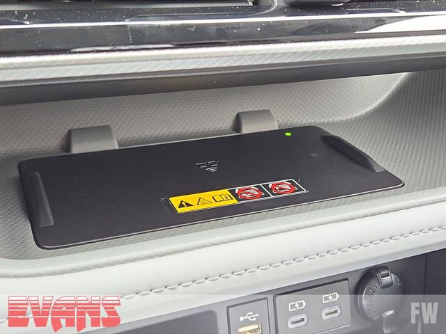 New 2026 Toyota Highlander Platinum image 11