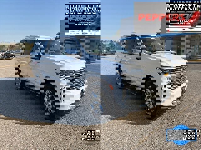 Used 2023 Chevrolet Suburban Premier image 4