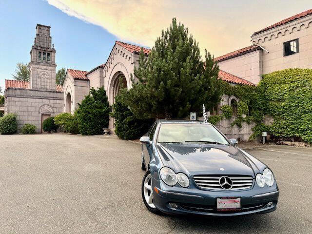 Used 2005 Mercedes-Benz CLK 320 Coupe image 1