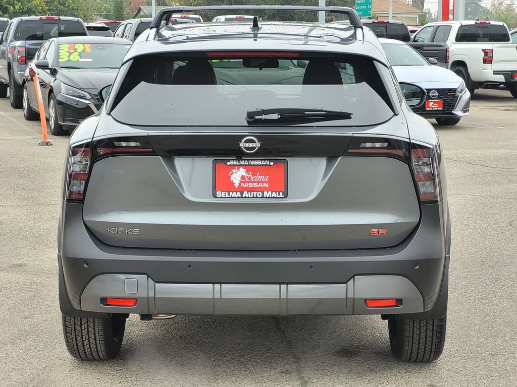 New 2026 Nissan Kicks SR w/ Cold Weather Package FWD image 5
