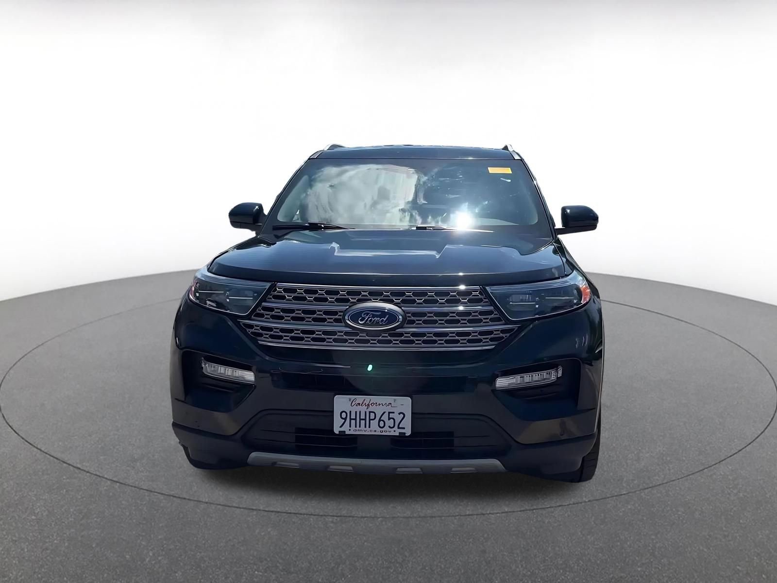 Used 2024 Ford Explorer Limited RWD image 4