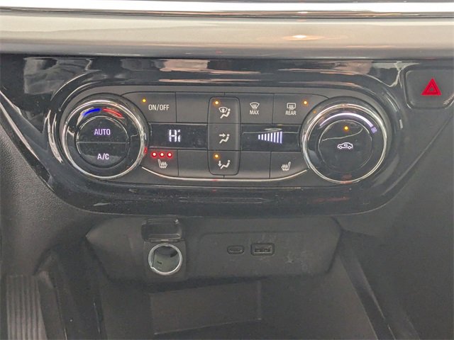 Certified 2025 Chevrolet Trax LT w/ LT Convenience Package image 21