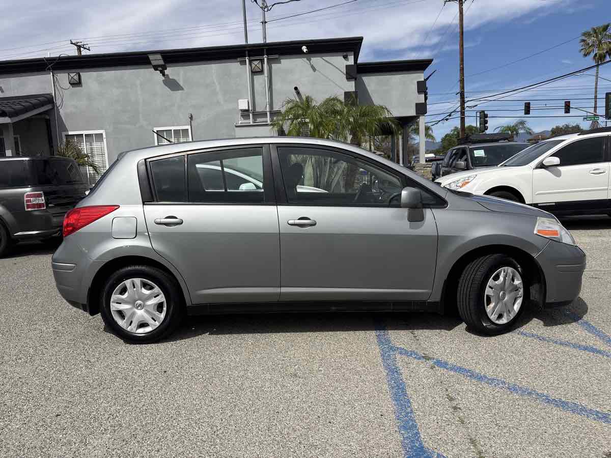 Used 2012 Nissan Versa 1.8 S w/ Plus Pkg image 2