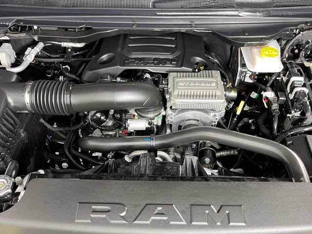 Used 2026 RAM 1500 Laramie w/ Advanced Safety Group II AWD/4WD image 10