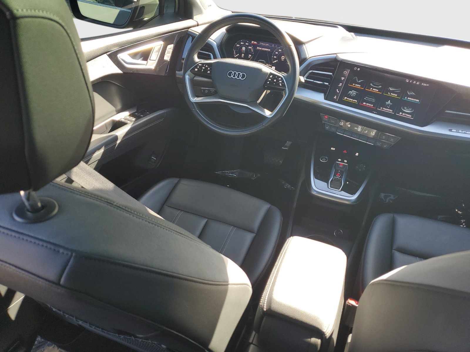 Used 2023 Audi Q4 e-tron Prestige AWD/4WD image 11