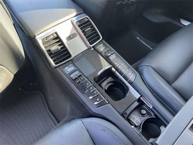 Certified 2015 Porsche Panamera GTS image 20