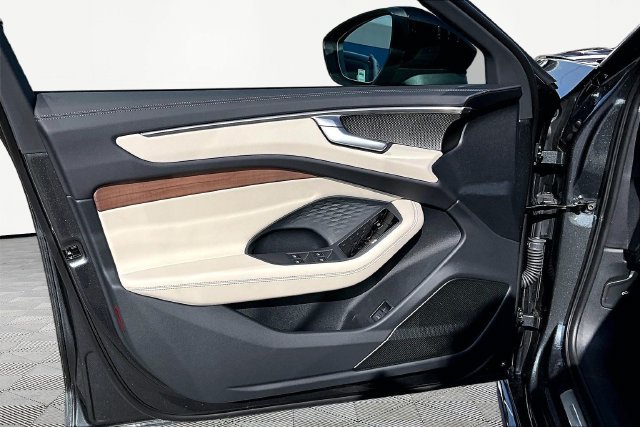 New 2026 Audi A6 Premium Plus AWD/4WD image 18
