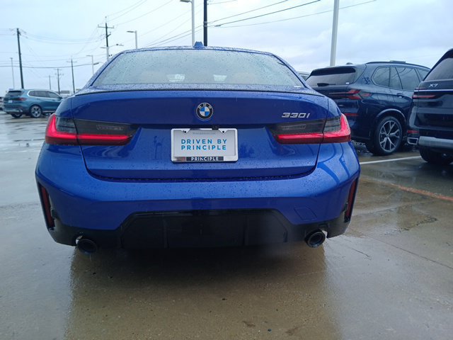 New 2026 BMW 330i Sedan w/ M Sport Package RWD image 8