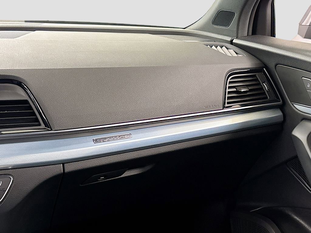 Certified 2025 Audi Q5 2.0T Premium Plus w/ Premium Plus Package image 21