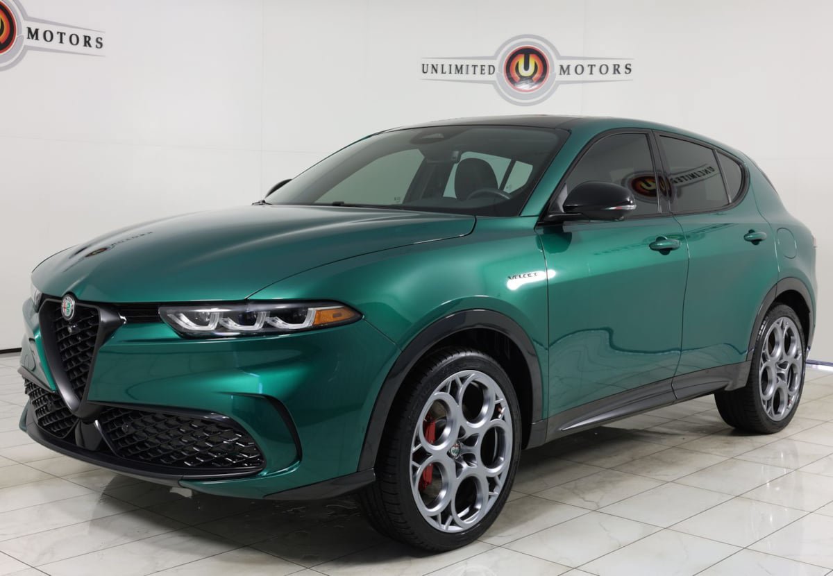 Used 2024 Alfa Romeo Tonale Veloce w/ Active Assist Package AWD/4WD image 5