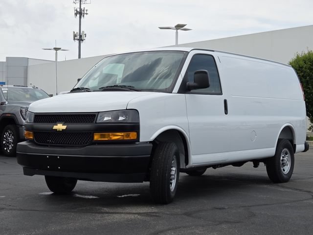 New 2026 Chevrolet Express 2500 w/ Driver Convenience Package RWD image 12