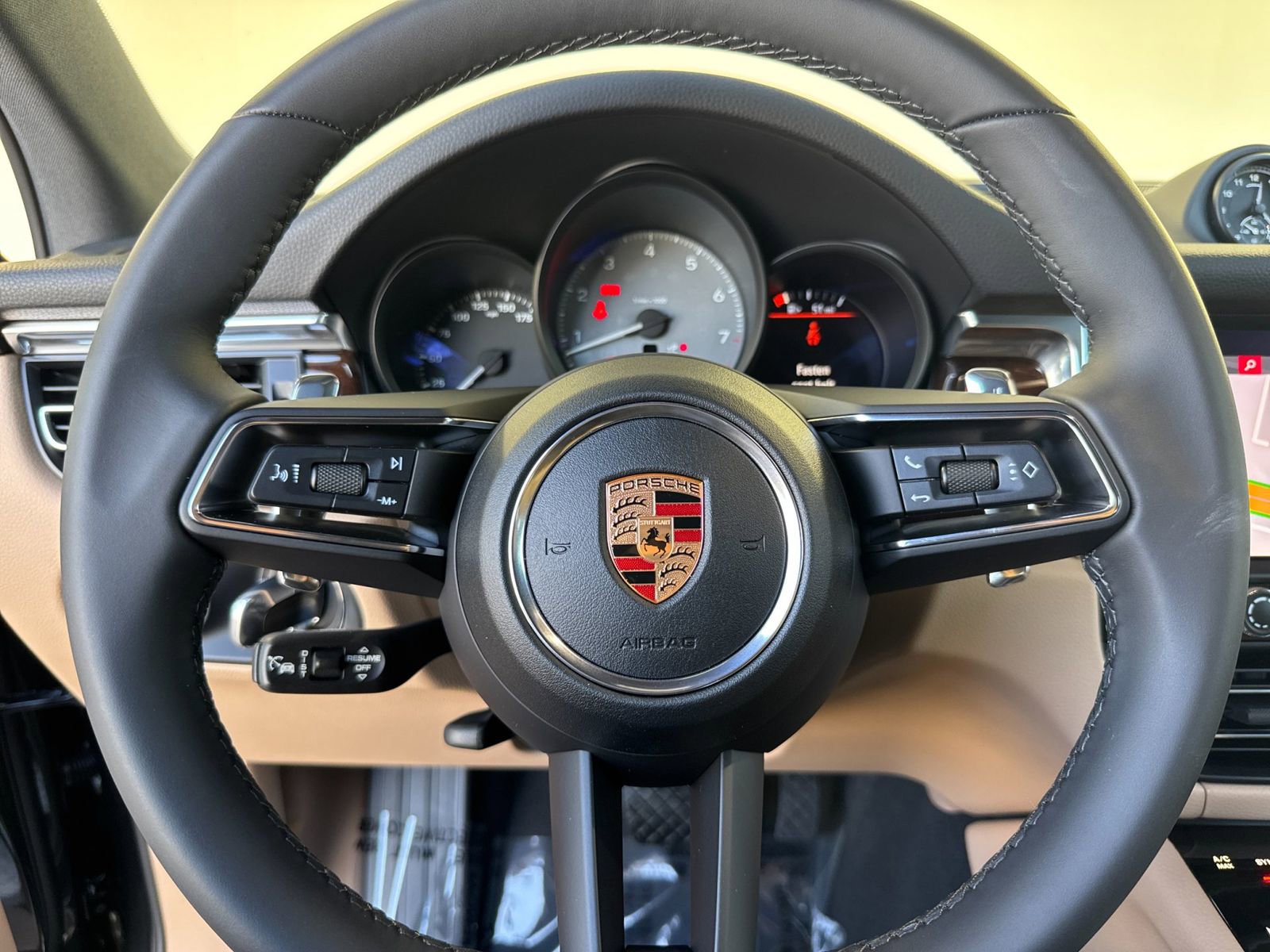 New 2026 Porsche Macan S AWD/4WD image 27