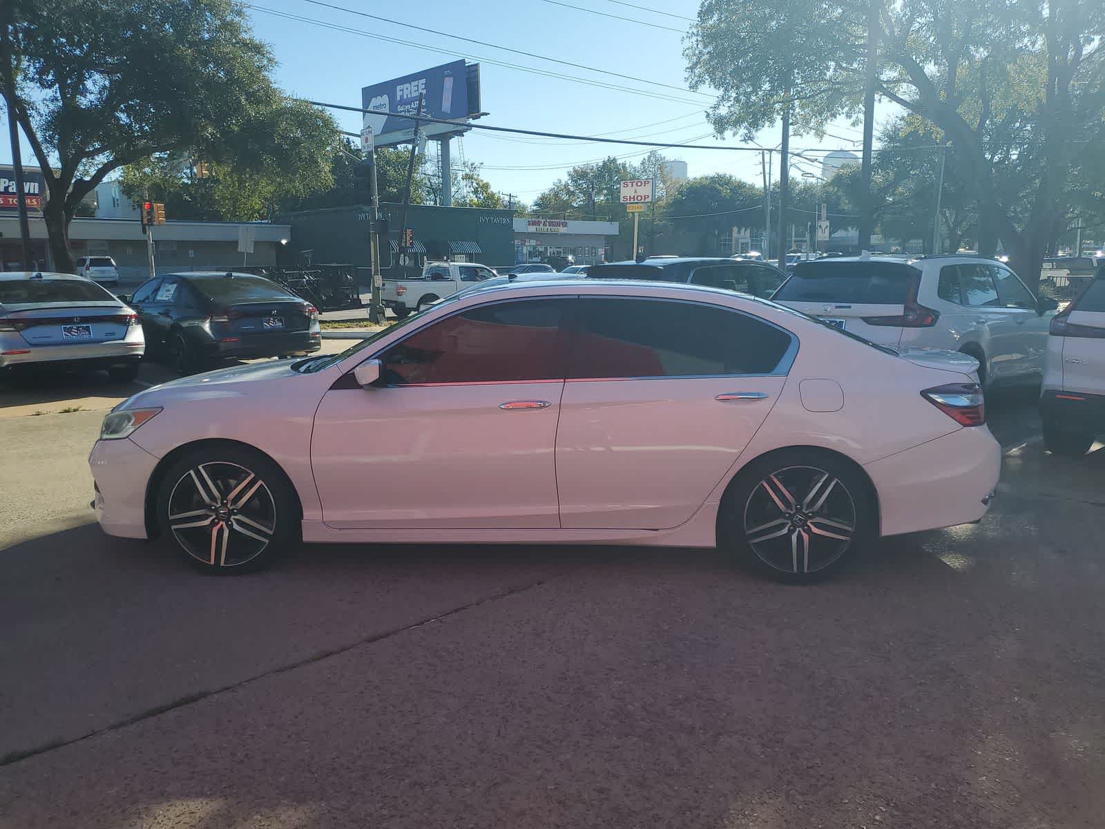 Used 2017 Honda Accord Sport Special Edition image 3