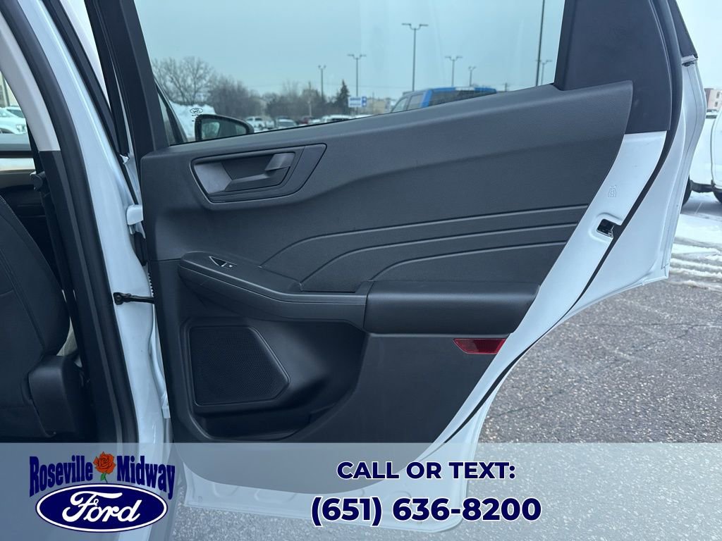 Used 2022 Ford Escape SE w/ Cold Weather Package image 36