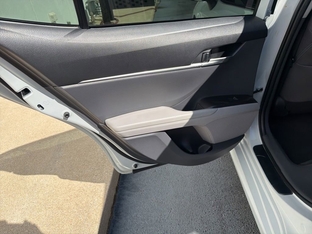 Used 2023 Toyota Camry LE FWD image 28