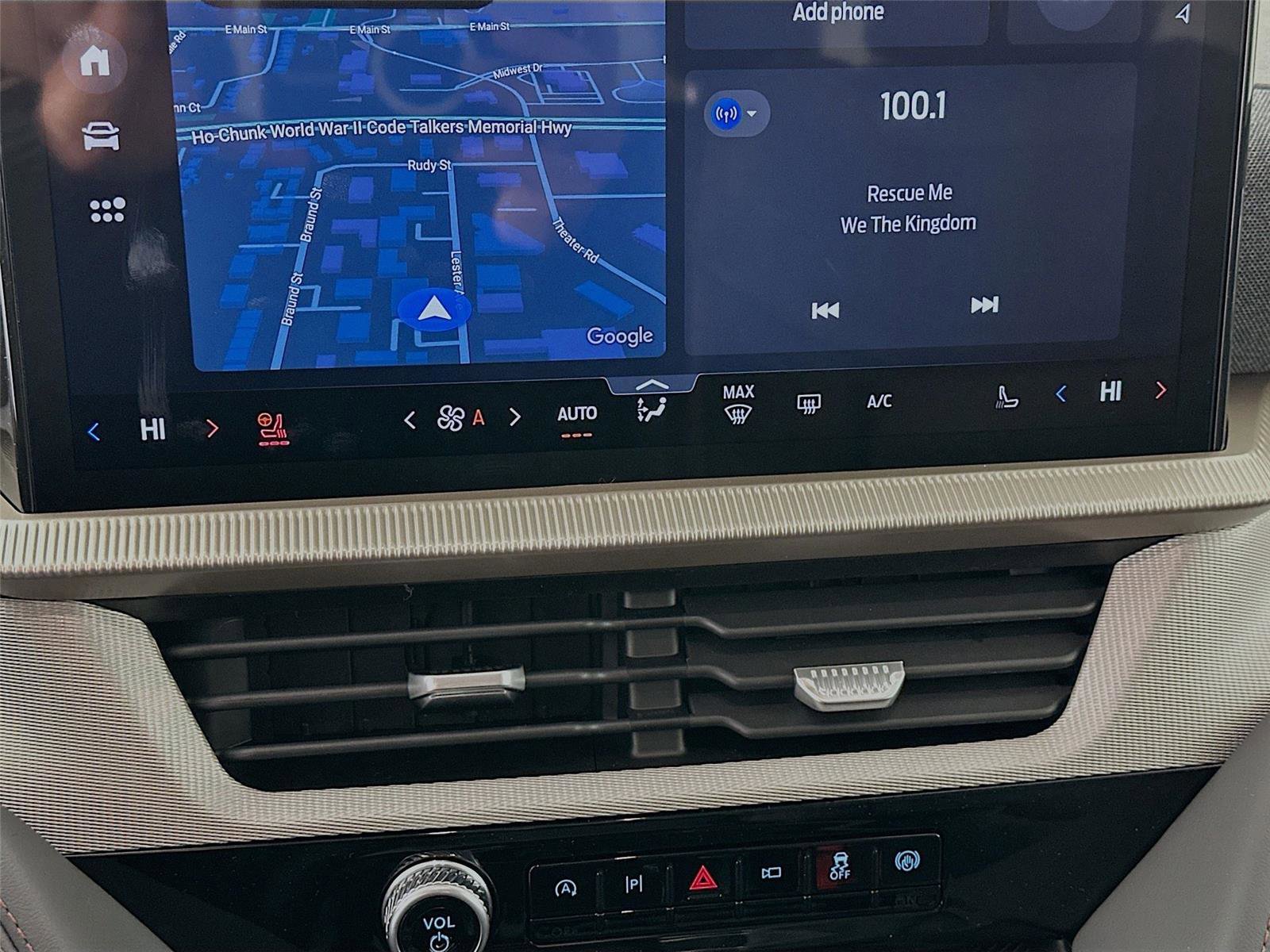 New 2026 Ford Explorer Active w/ Active Comfort Package image 9