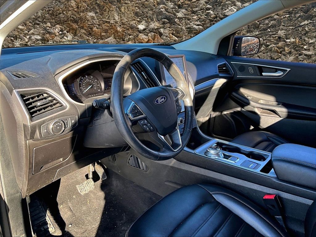 Used 2021 Ford Edge SEL image 11