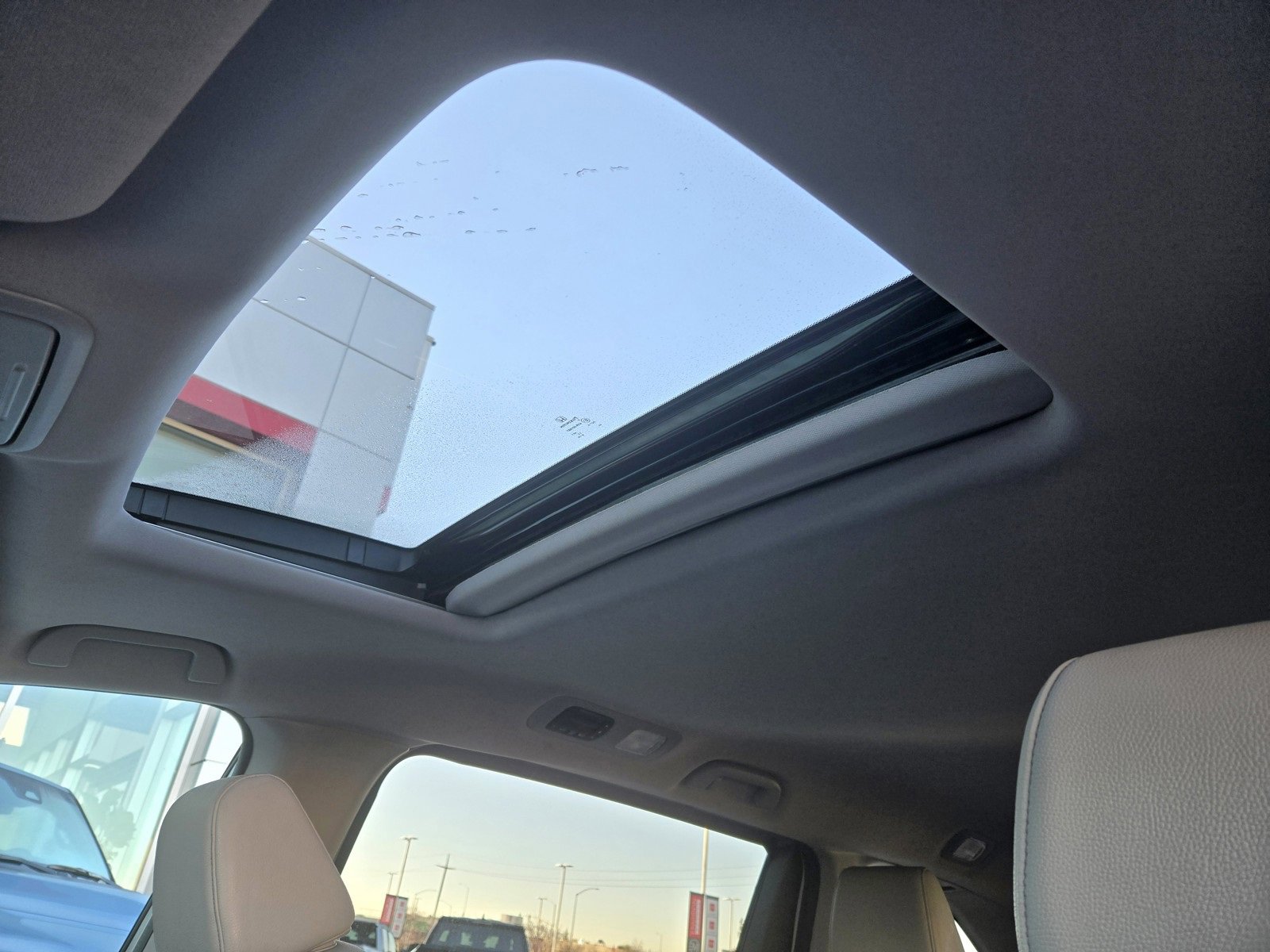 Used 2024 Honda Odyssey EX-L image 18