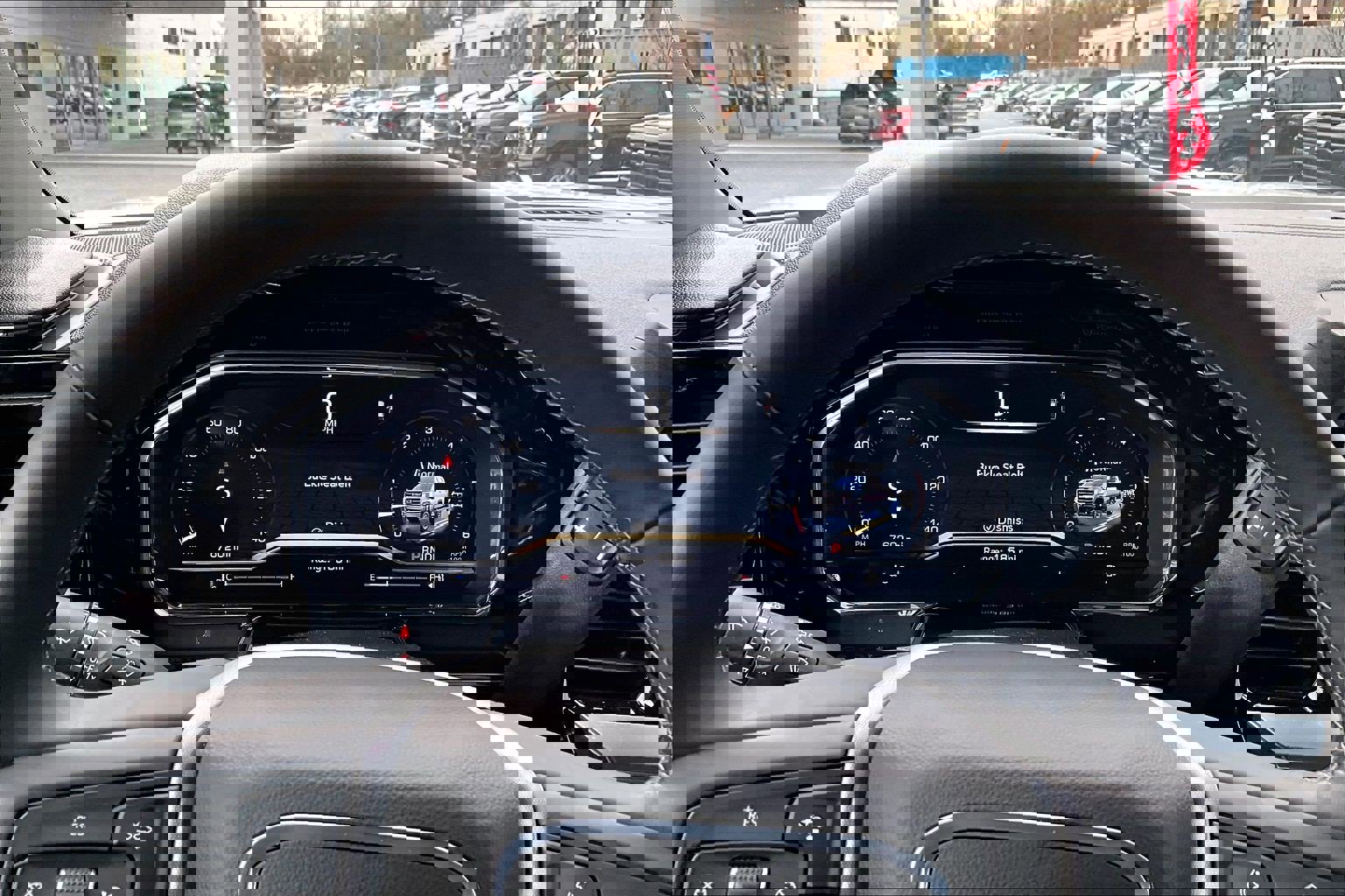 Used 2025 GMC Sierra 3500 SLT w/ SLT Premium Package image 26