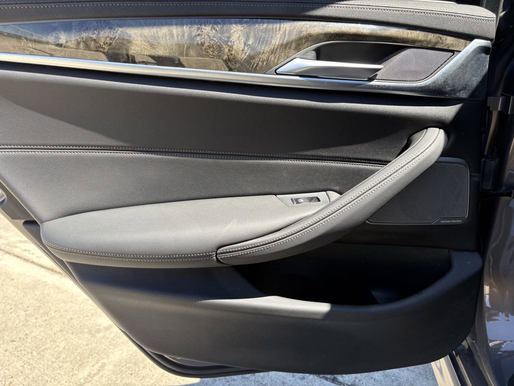 Used 2023 BMW M550i xDrive w/ Executive Package image 22