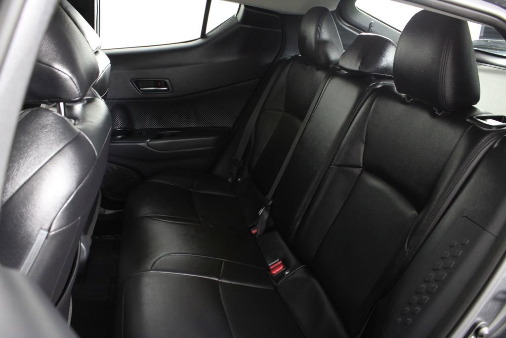Used 2021 Toyota C-HR LE FWD image 19