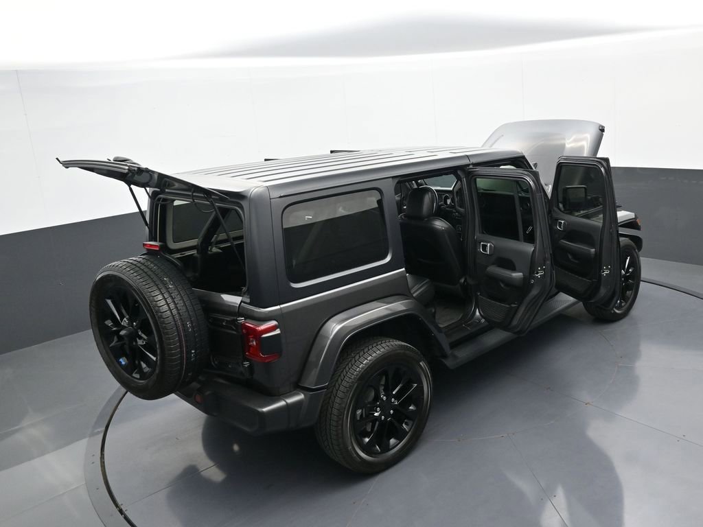 Used 2022 Jeep Wrangler Unlimited Sahara w/ Cold Weather Group AWD/4WD image 42