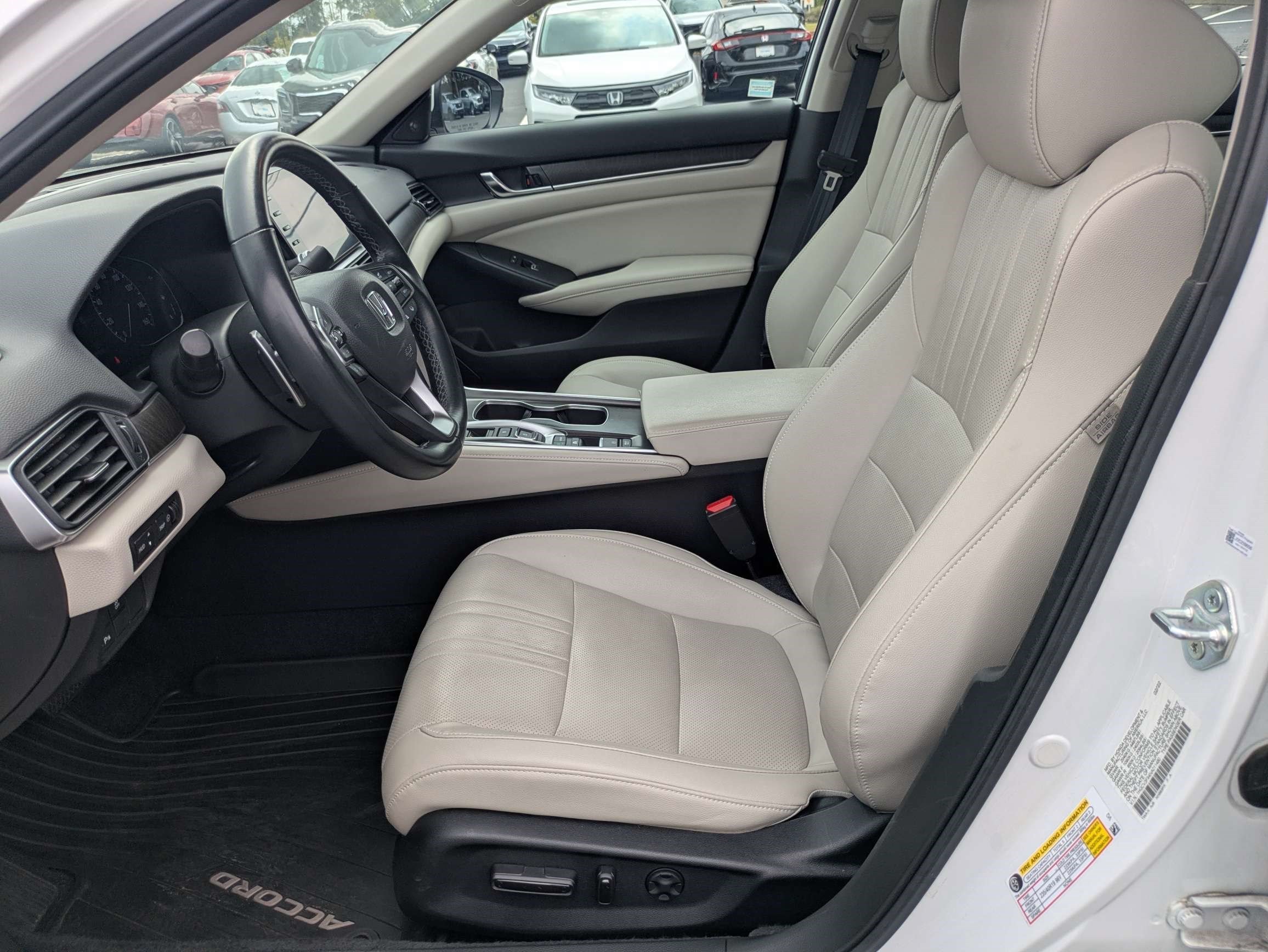 Used 2022 Honda Accord Touring image 26