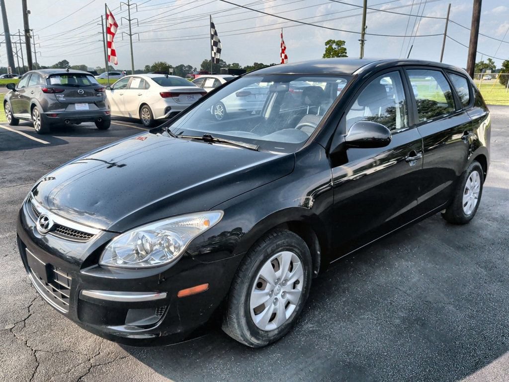 Used 2010 Hyundai Elantra GLS FWD image 1