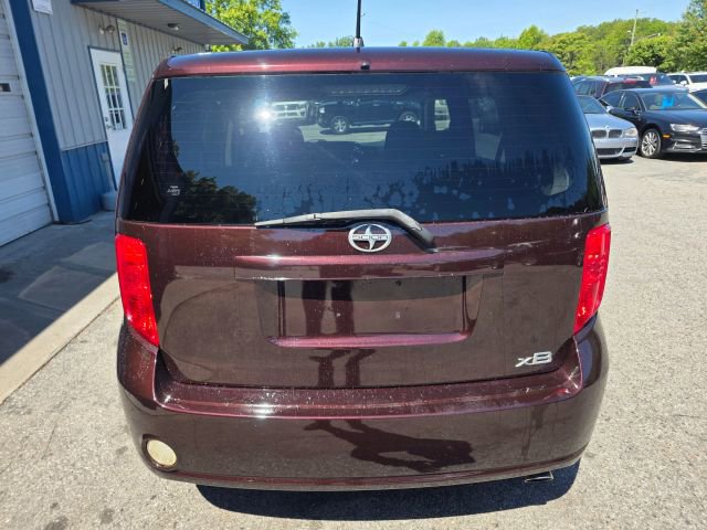 Used 2009 Scion xB FWD image 6