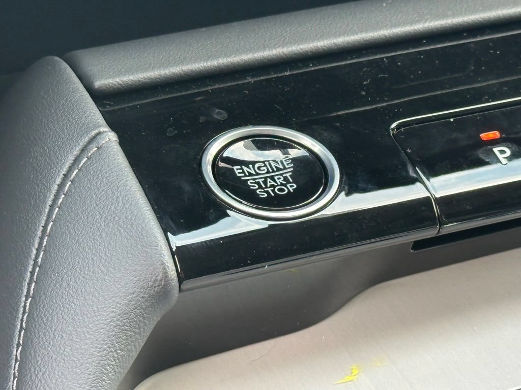 New 2027 Lincoln Navigator Reserve AWD/4WD image 11