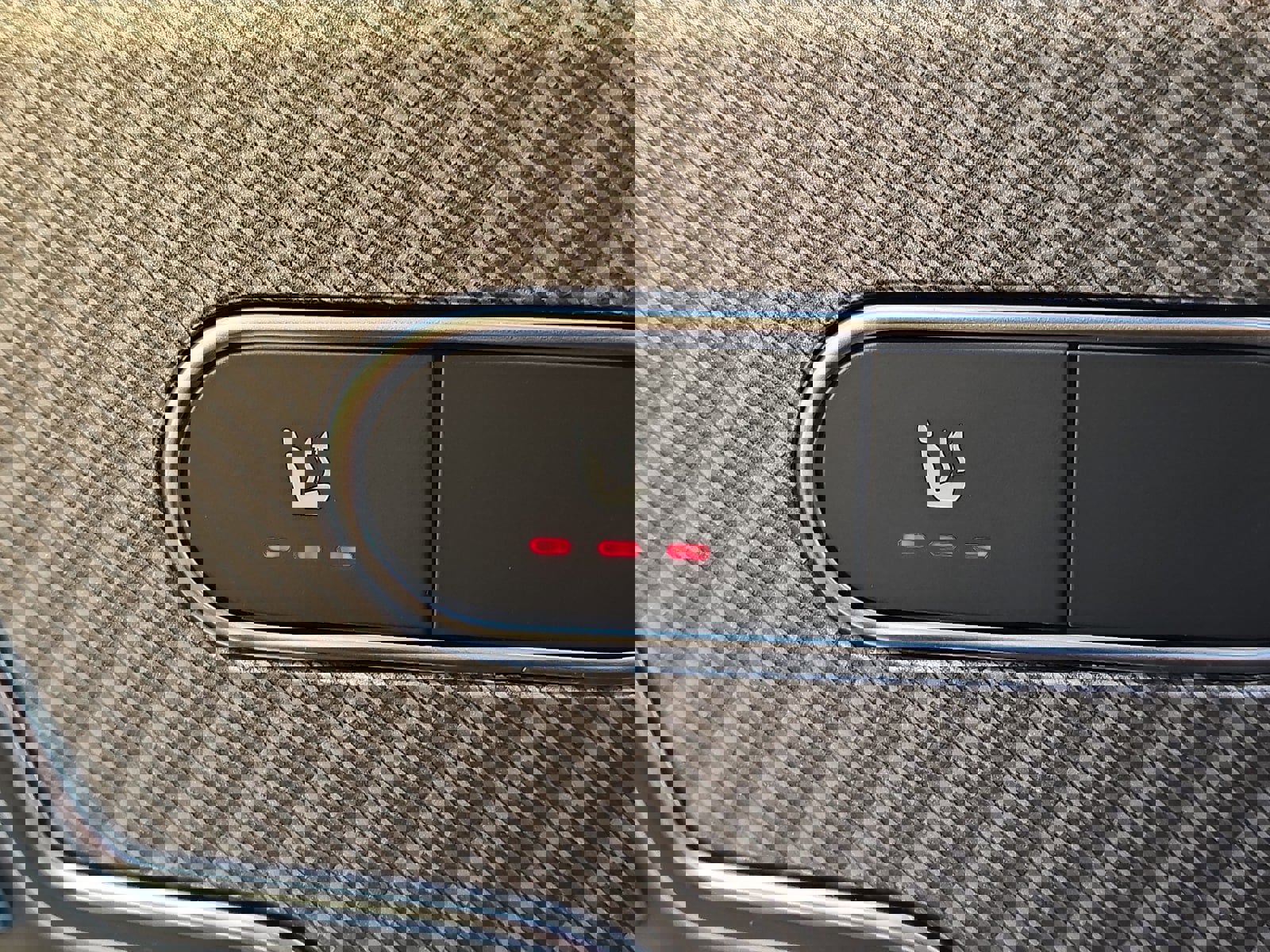 Used 2025 Mercedes-Benz CLA 250 4MATIC image 26