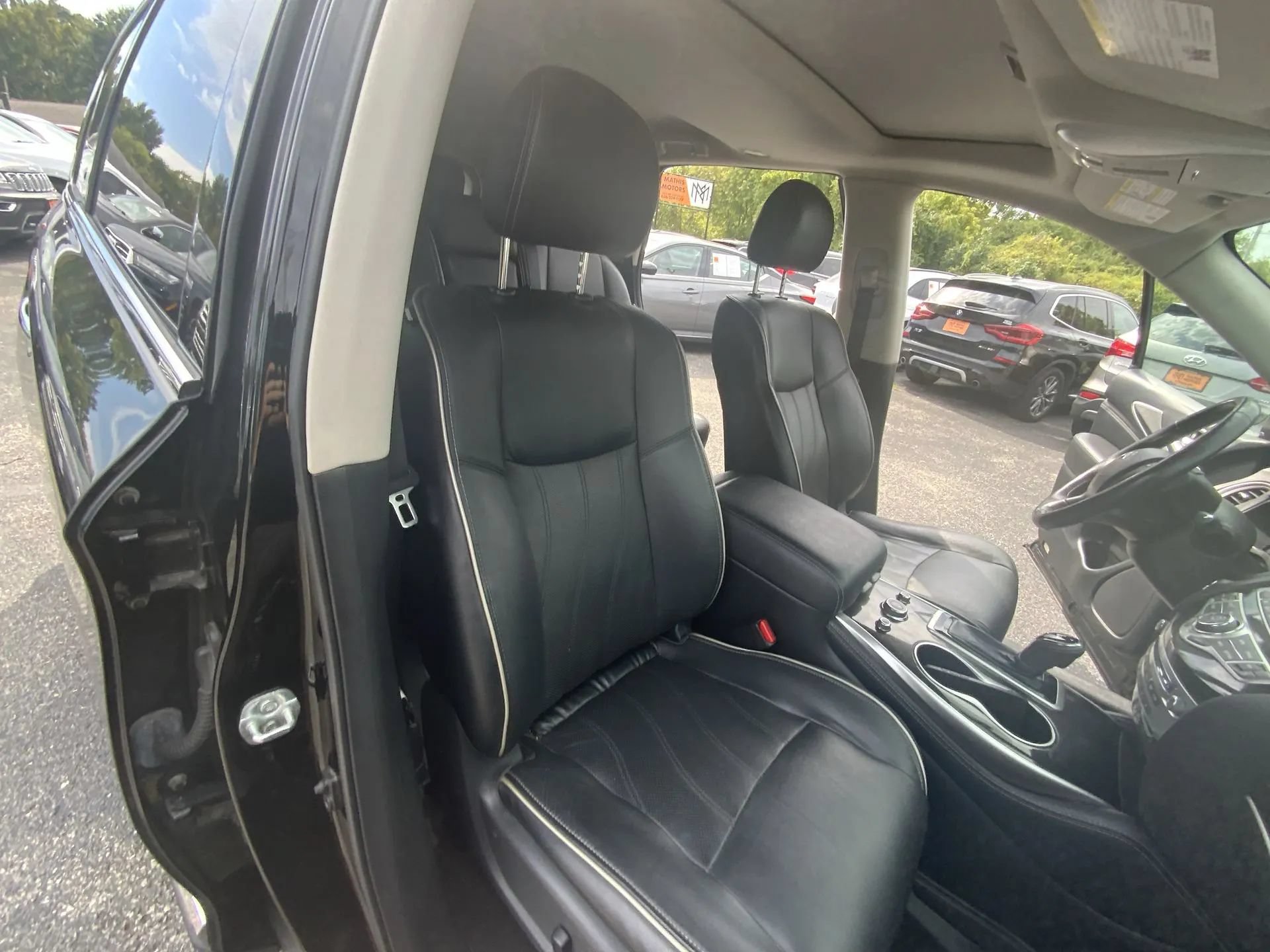 Used 2019 INFINITI QX60 Luxe w/ Essential Package AWD/4WD image 26