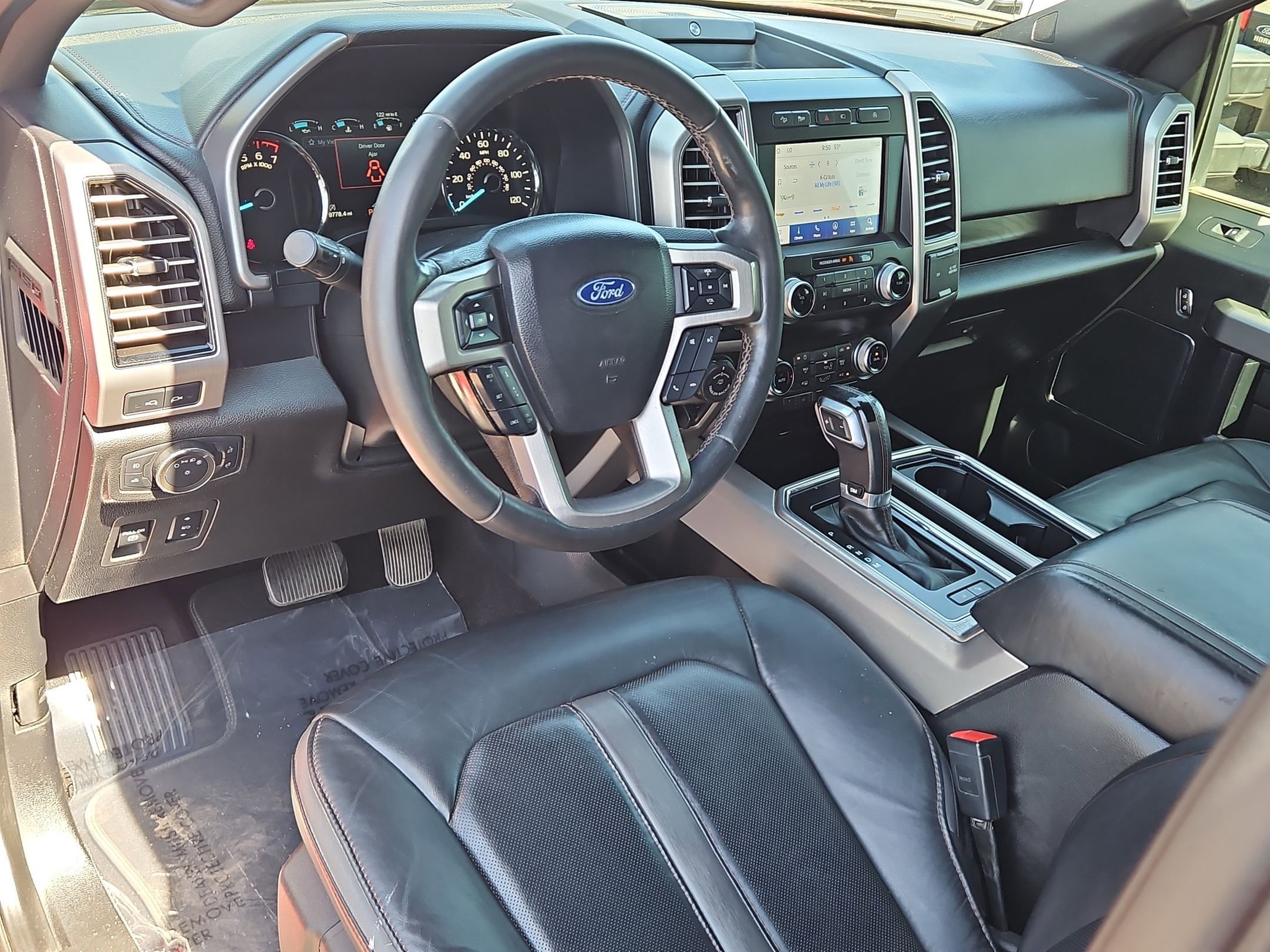 Used 2020 Ford F150 Platinum w/ Equipment Group 701A Luxury AWD/4WD image 13