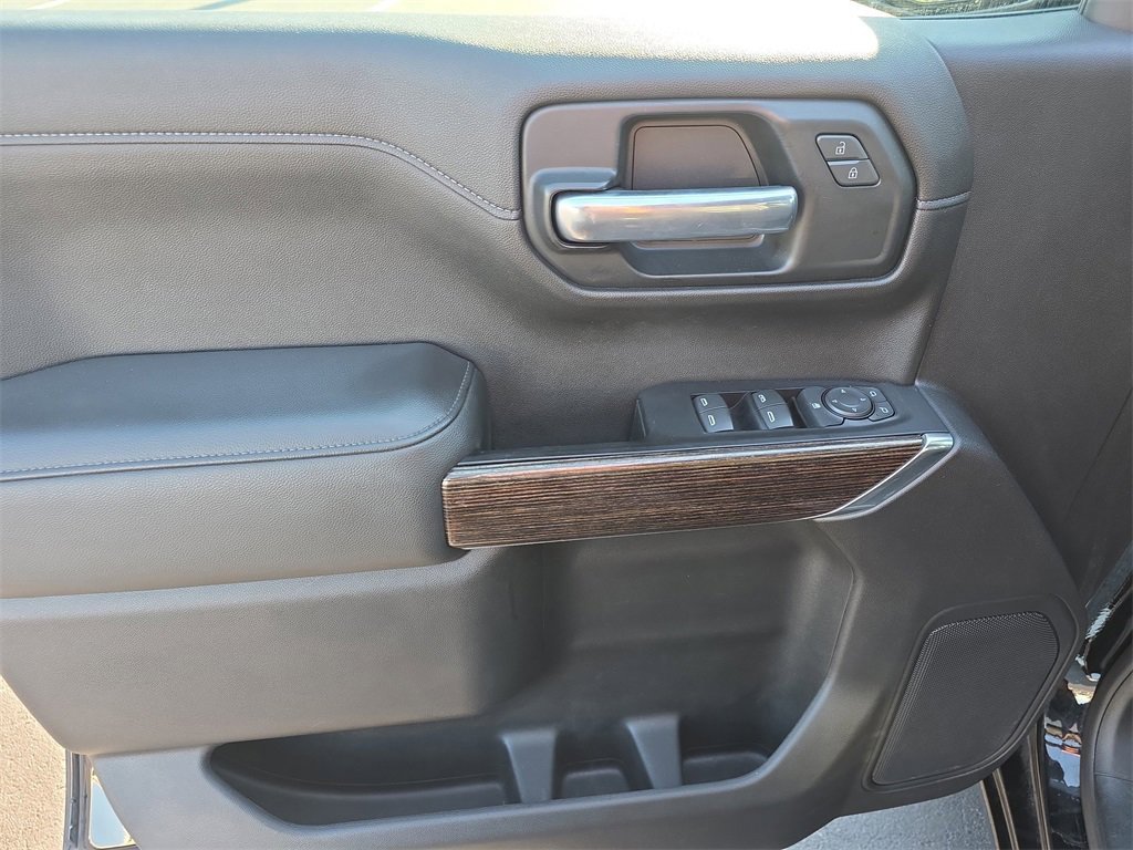 Used 2020 GMC Sierra 1500 SLE w/ SLE Value Package image 17