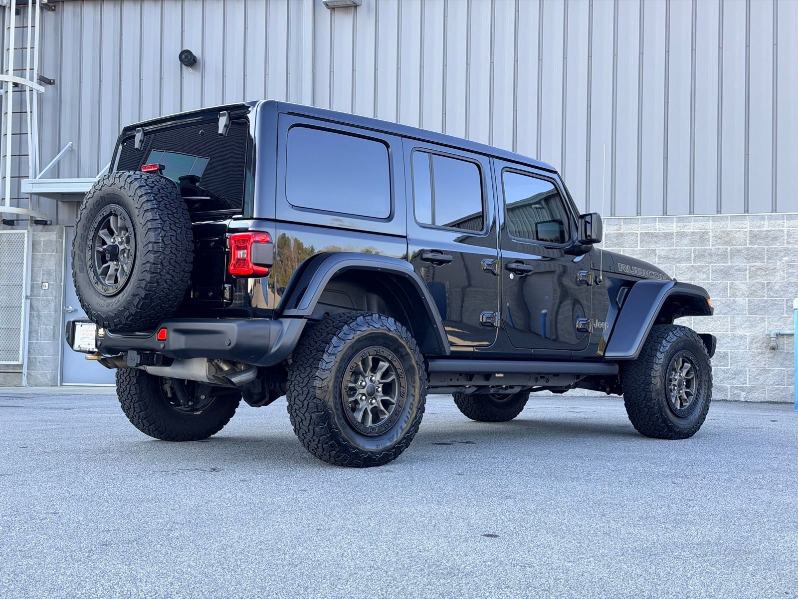 Used 2021 Jeep Wrangler Unlimited Rubicon w/ Trailer Tow Package image 19