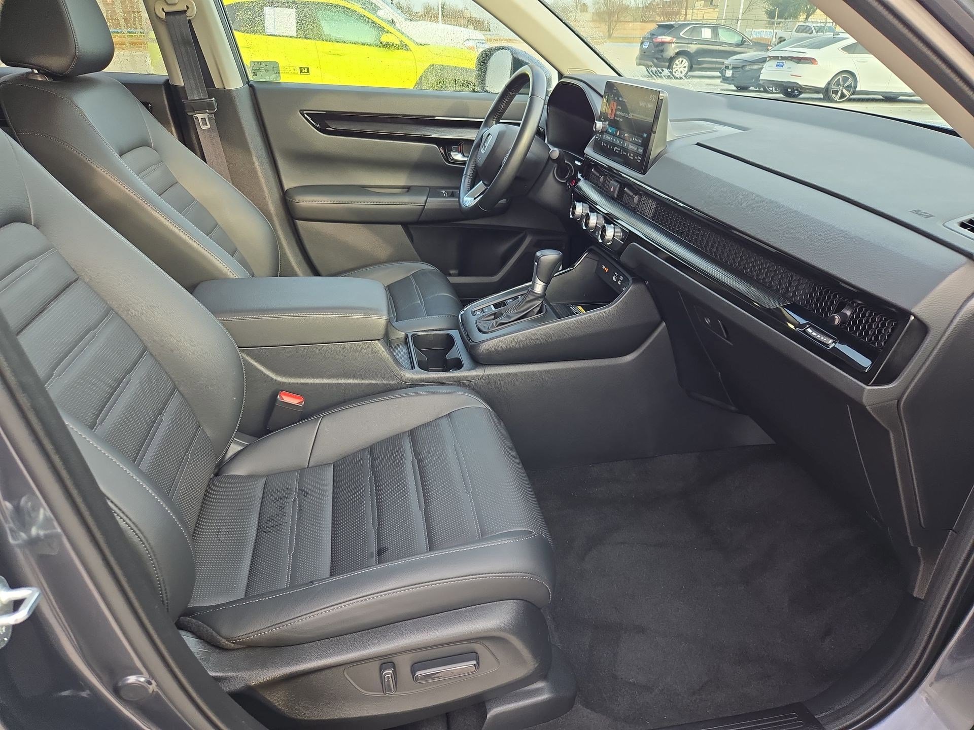 Used 2025 Honda CR-V EX-L image 32