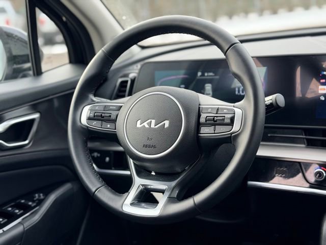 Used 2025 Kia Sportage EX image 23
