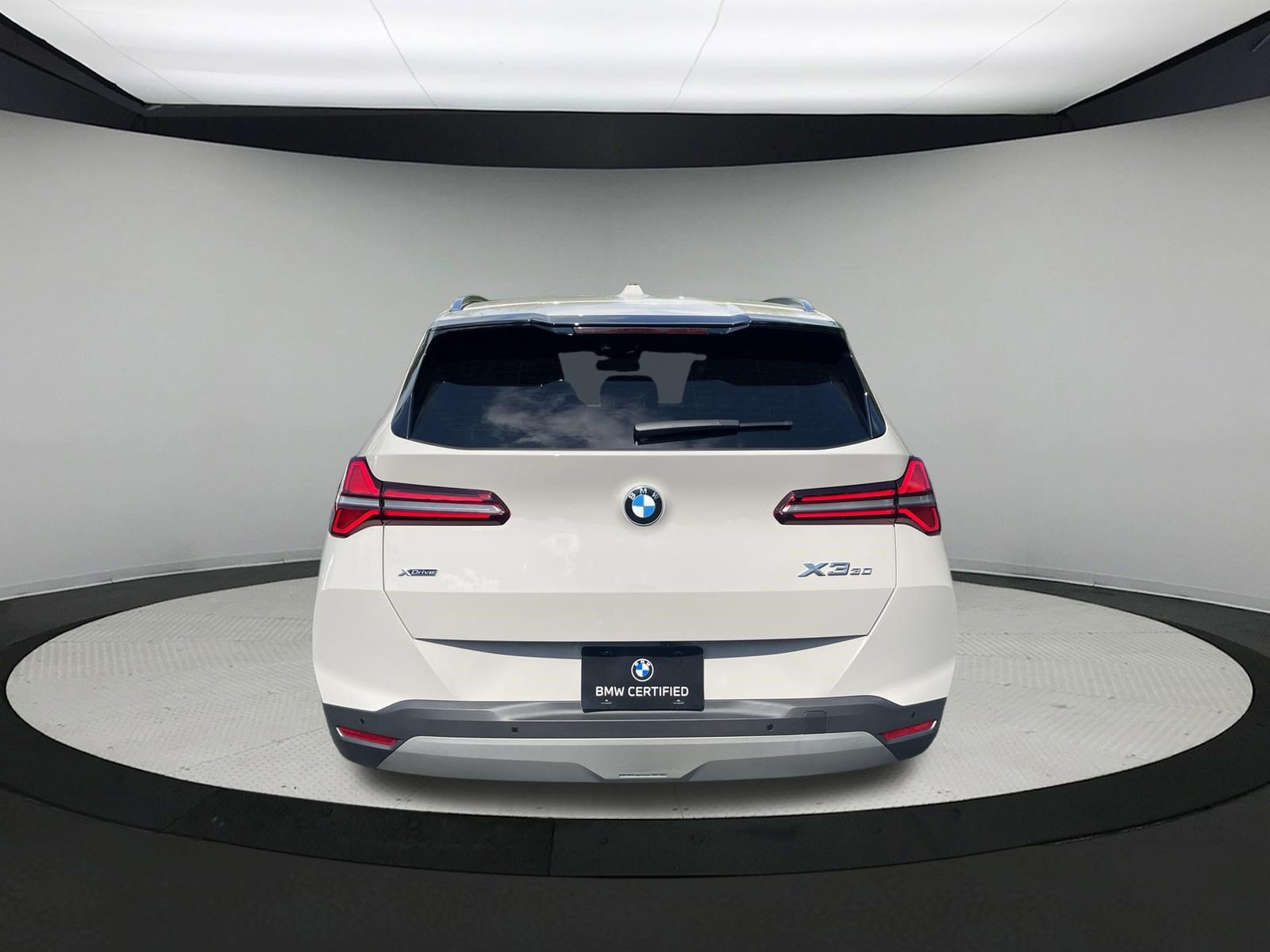 Certified 2025 BMW X3 xDrive30i w/ Premium Package AWD/4WD image 8