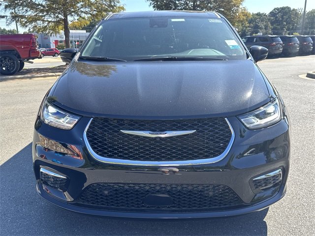 New 2026 Chrysler Pacifica Select image 14