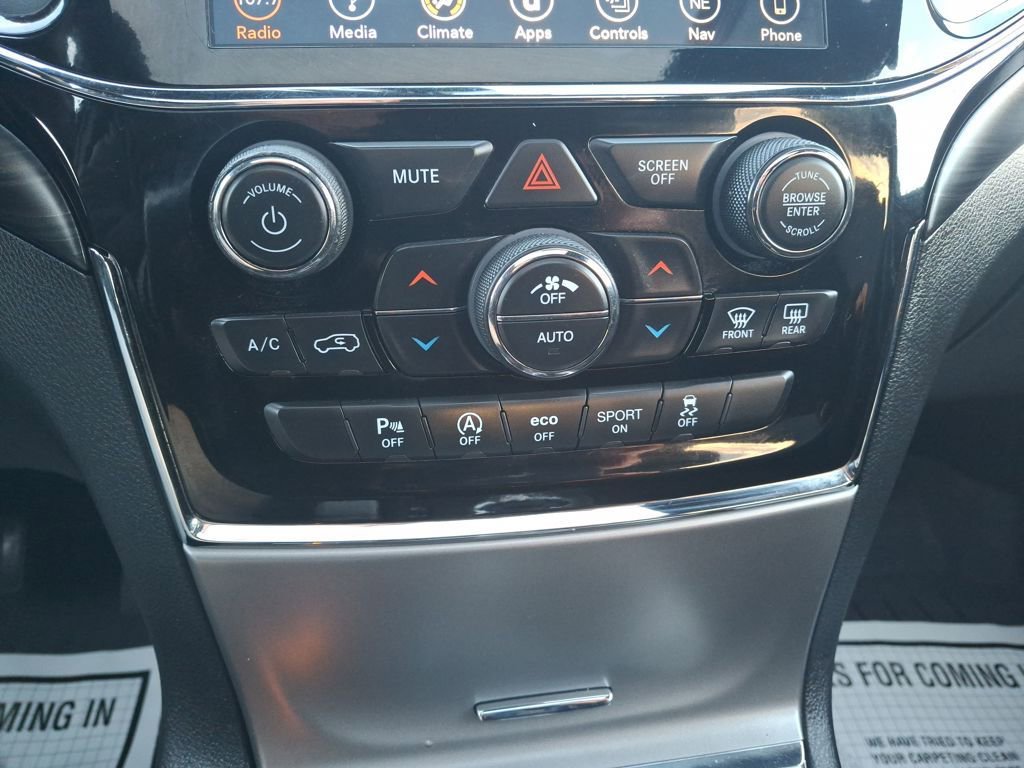 Used 2019 Jeep Grand Cherokee Altitude image 21