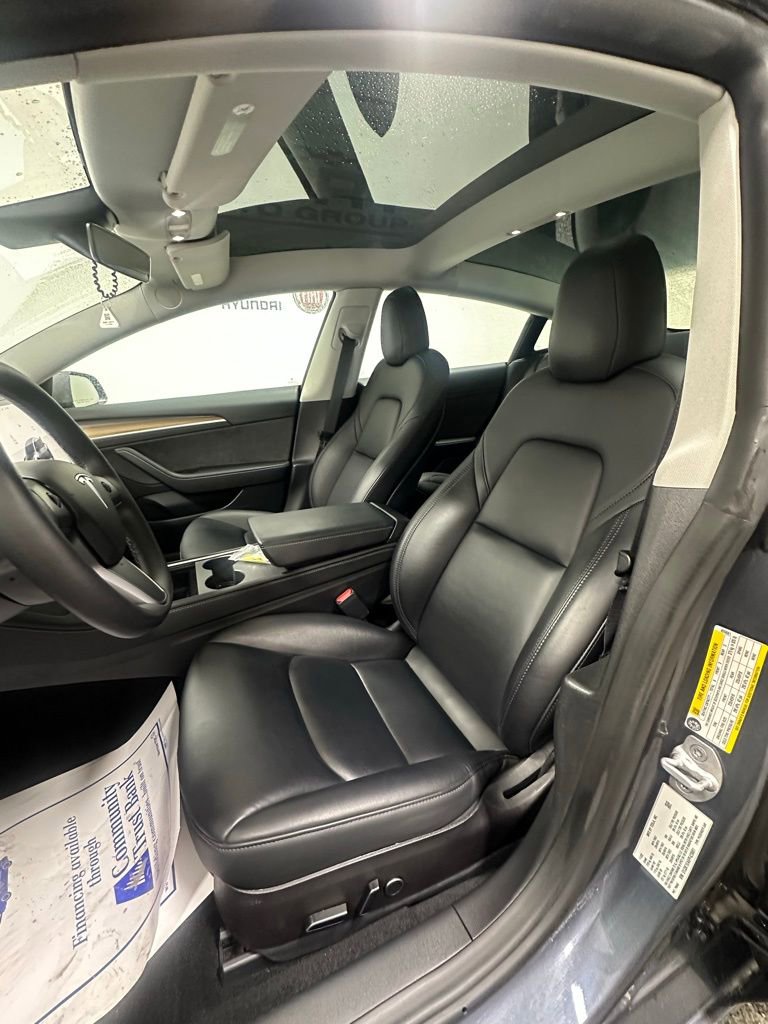 Used 2023 Tesla Model 3 Standard Range image 11