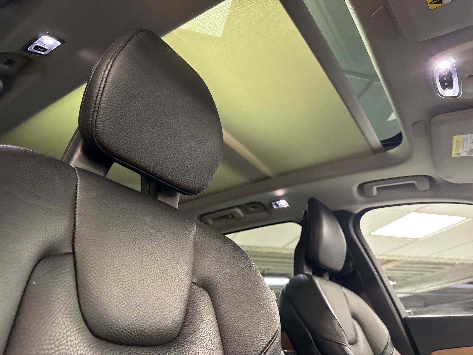 Used 2022 Volvo XC90 T8 Inscription Expression w/ Advanced Package image 17