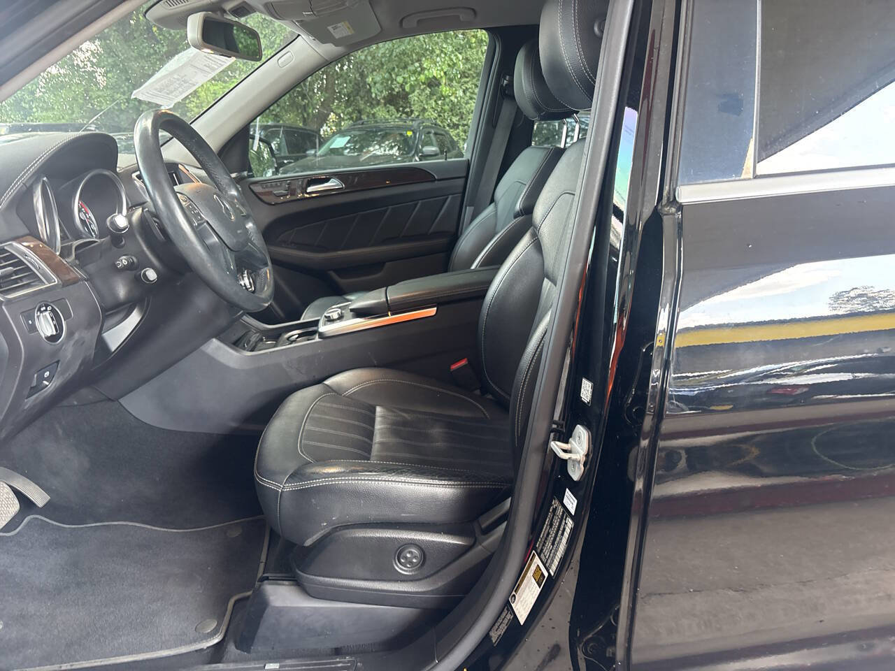 Used 2015 Mercedes-Benz GL 450 4MATIC image 9