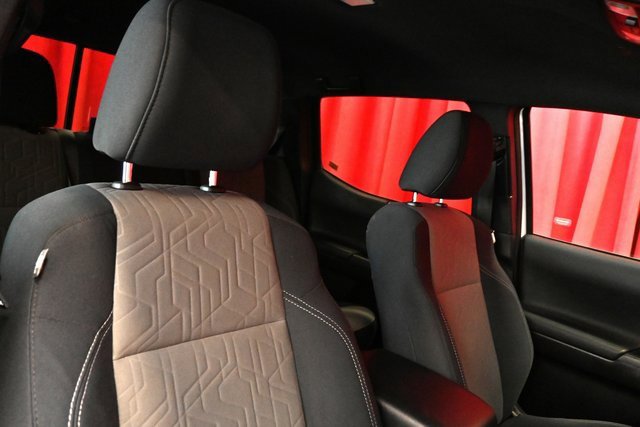 Certified 2020 Toyota Tacoma TRD Off-Road image 13