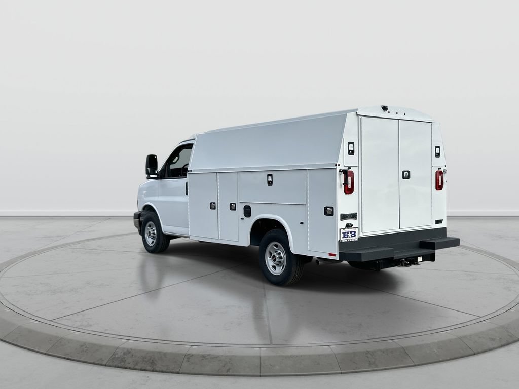 New 2025 GMC Savana 3500 w/ Power Convenience Package RWD image 6