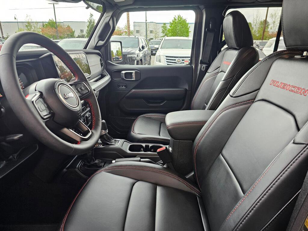 Used 2024 Jeep Wrangler Unlimited Rubicon w/ Safety Group AWD/4WD image 23