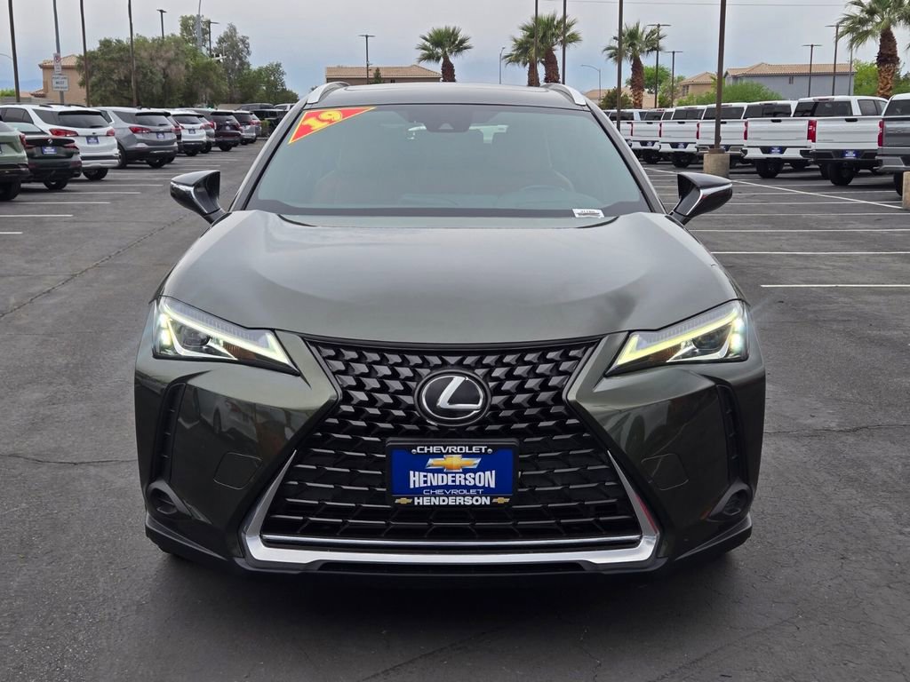 Used 2019 Lexus UX 200 w/ Accessory Package FWD image 8